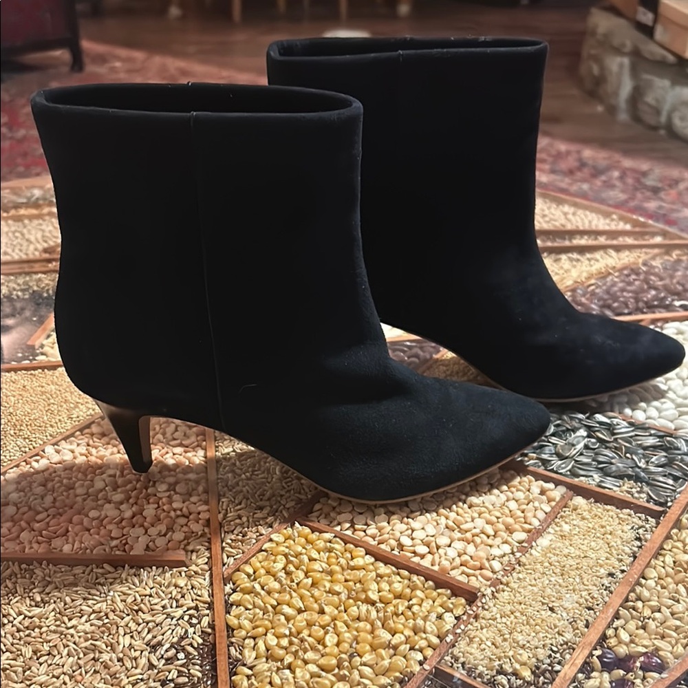 Dolce Vita Elegant Black Ankle Dee Booties